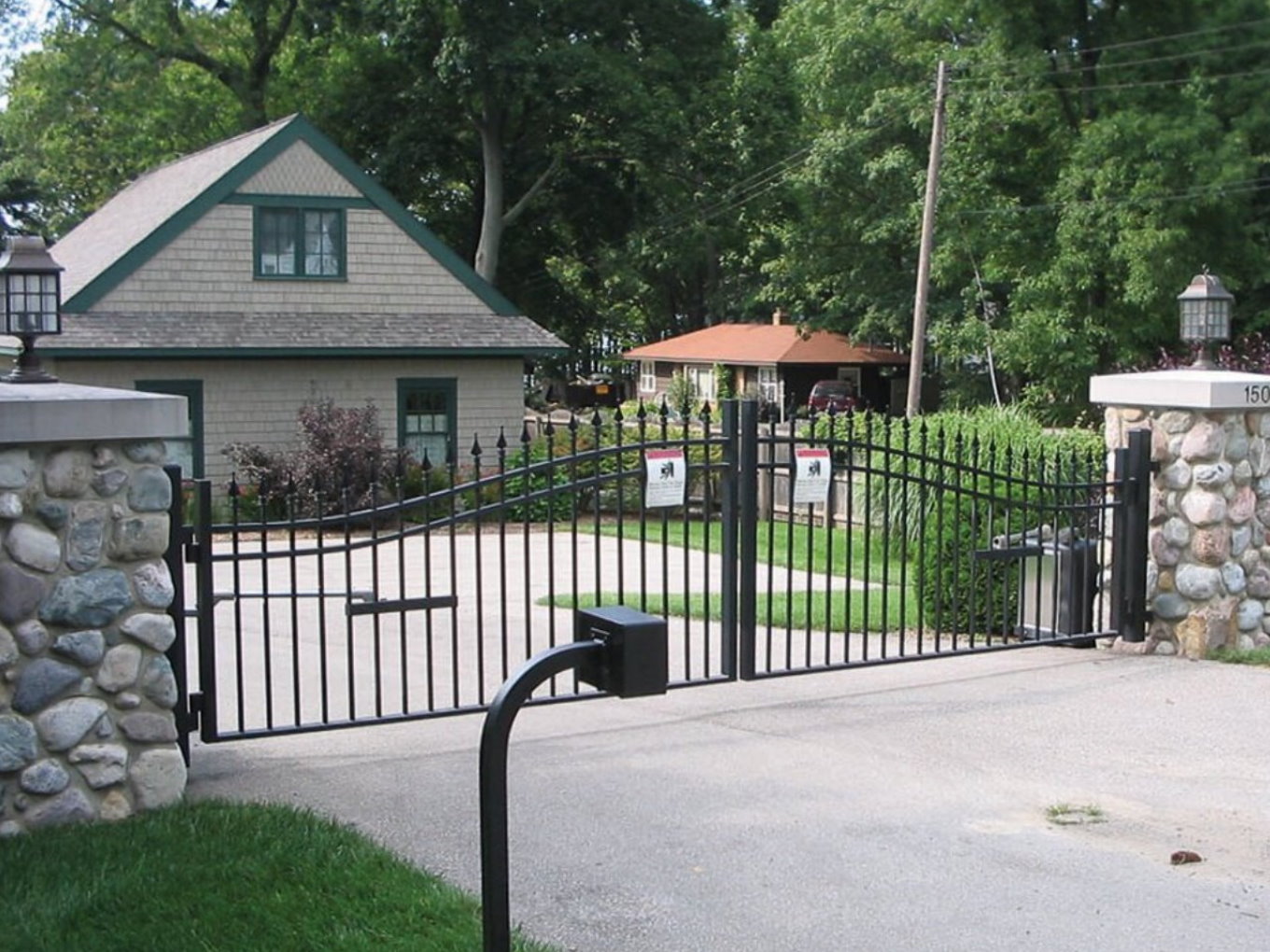 Syracuse Nebraska residential fencing contractor